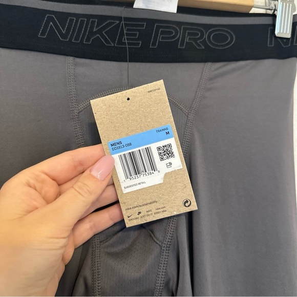 Nike Dri-FIT Pro Tight Gray Black Cropped Fit Athletic Training Size M Men’s - Picture 8 of 8